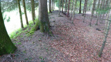 Auf dem Erdwall im Osten